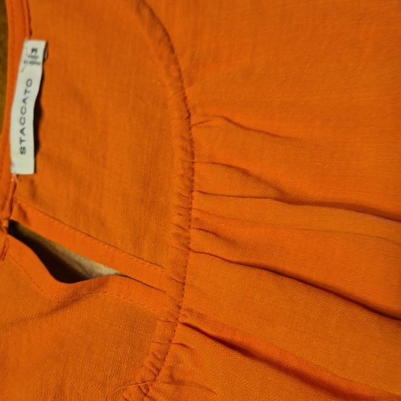 Orange and Light Orange Ruffle Sleeveless Tops - Picture 2 of 7